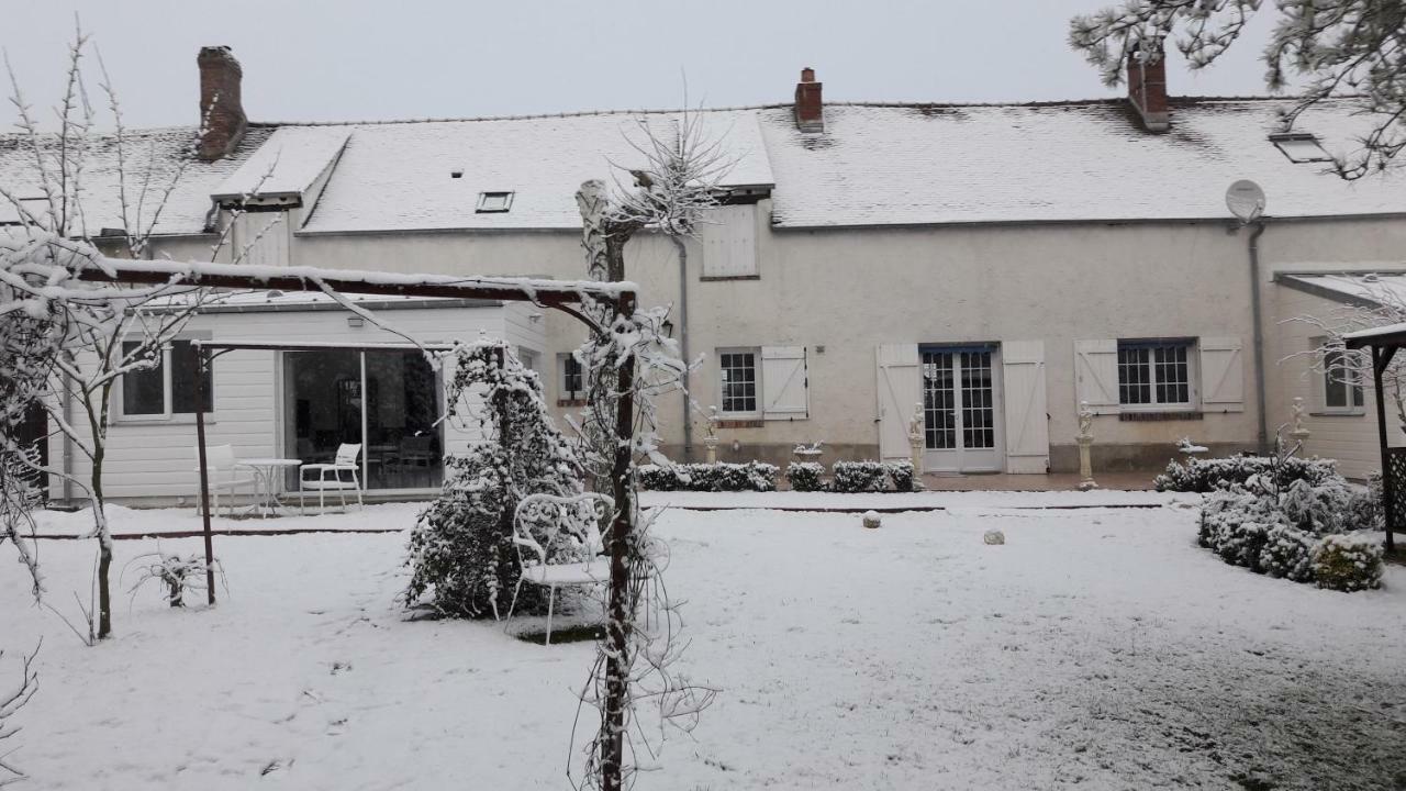 La Longere Des Glycines Egligny Exterior foto
